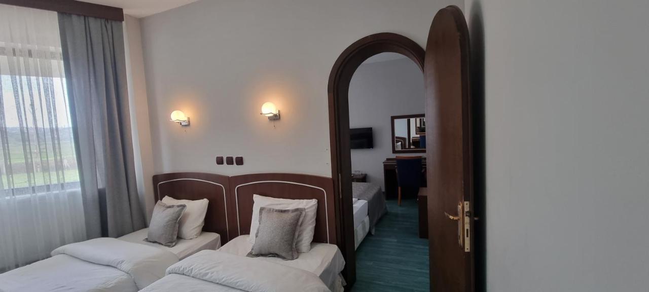 Flora Hotel Gelibolu Extérieur photo